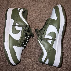 Nike Kids Green and White Sneakers